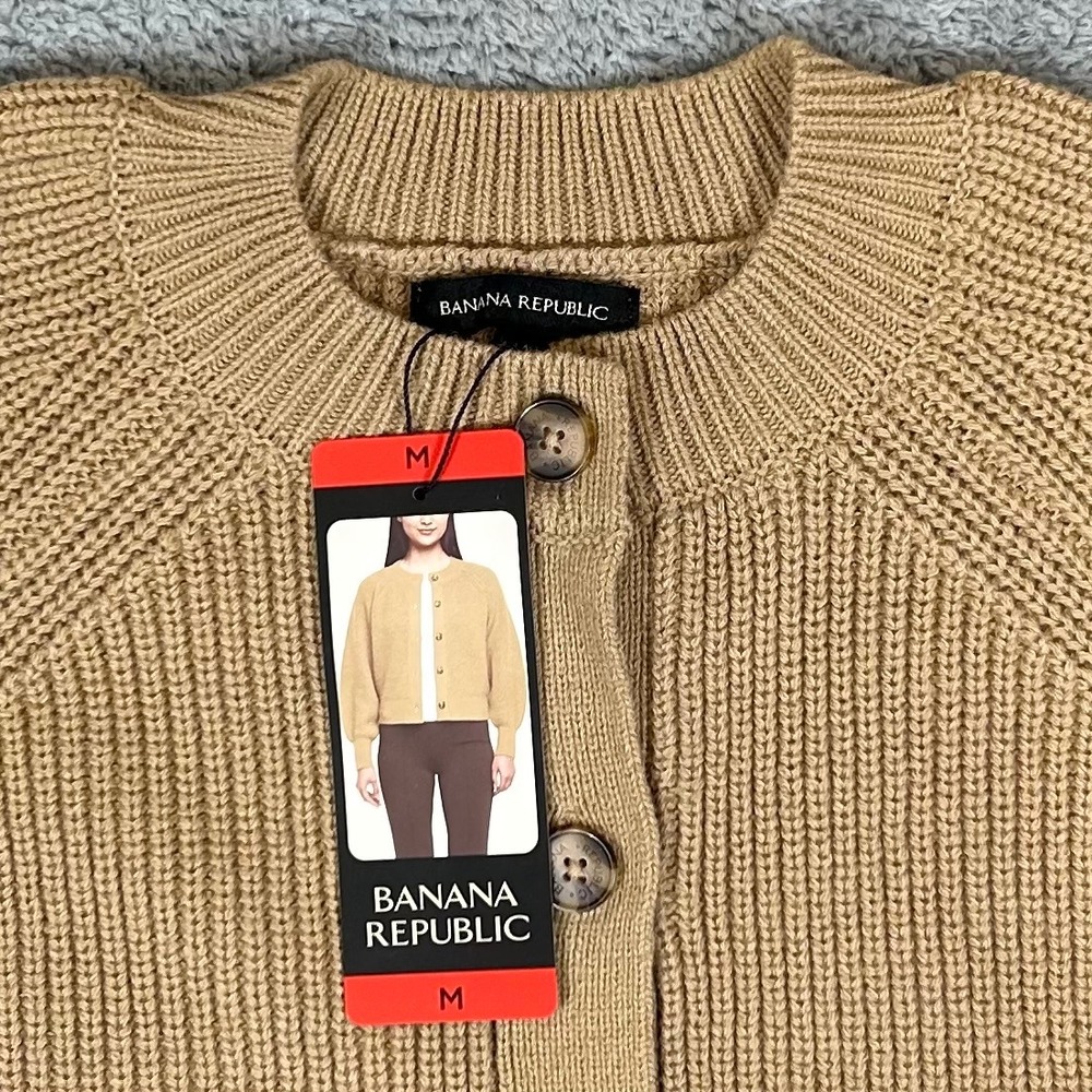 Banana Republic Womens Ribbed Knit Button Front Cardigan Camel Tan Medium NWT
